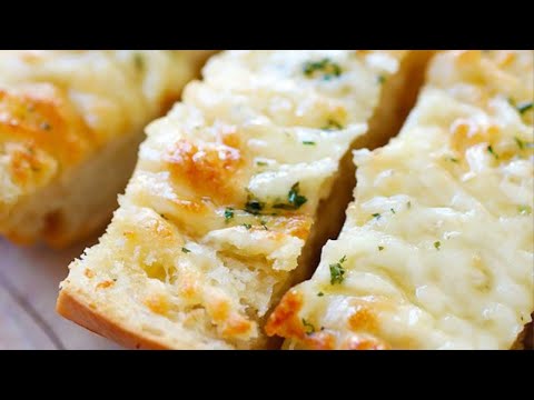 the-best-cheese-garlic-bread-recipe-you'll-ever-have!-simple,-quick-and-easy!