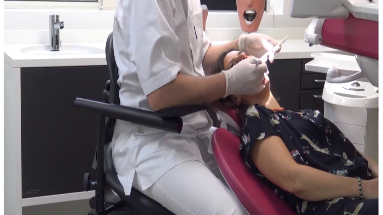 Comment choisir son siege opérateur pour dentistes et assistantes