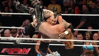 The Great Khali & Tons Of Funk Vs. 3Mb Raw, May 27, 2013