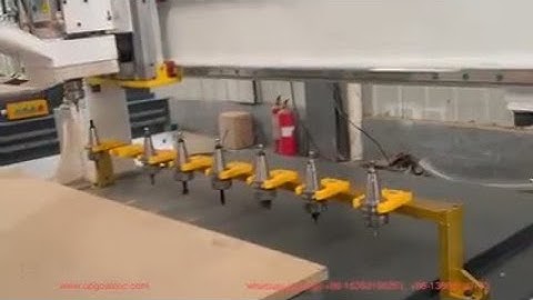 1300*2500mm 6.0KW Automatic Tools Changing Woodworking CNC Router with SYNTEC 60CB Controller