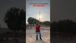 WHAT TO DO IF ATTACKED AT ARMS LENGTH |DEFENCE DRILL #defensivetactics #situationalawareness #over50