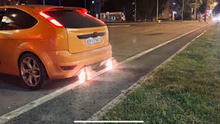 Focus ST выбивает огнем бутылки