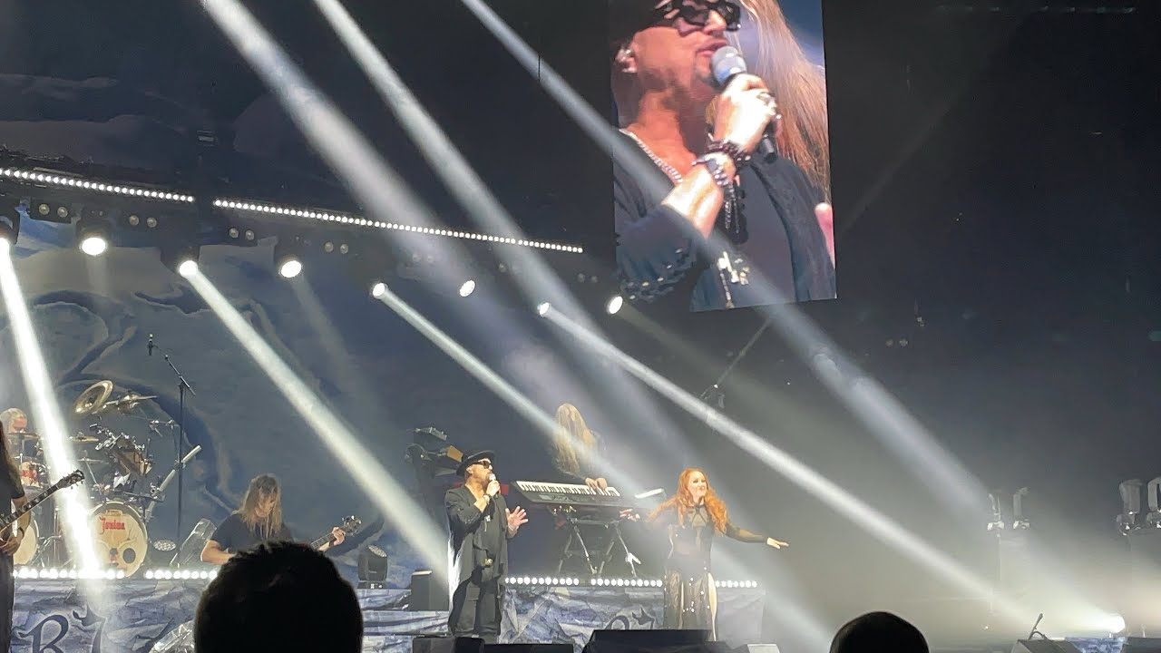 Raskasta joulua! Geoff Tate & Petra Gargano - White Christmas / valkoinen joulu