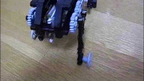 4 legged 2 power skating robot.wmv