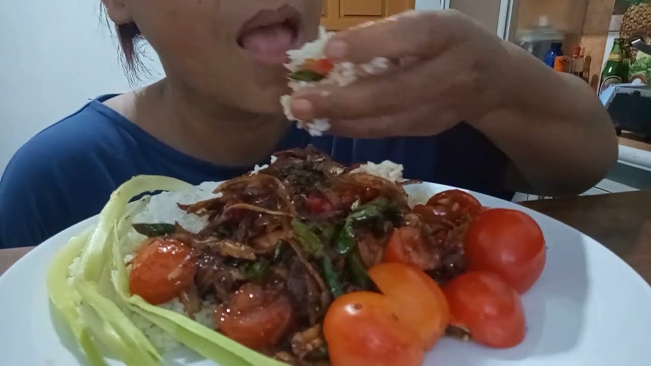 mukbang terasi goreng campur cabe ,tomat teri rasanya mantap@ surasmr1077