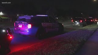 Man shot, killed after attempting to rob couple at apartment complex, police say