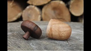 Red oak/walnut acorn box
