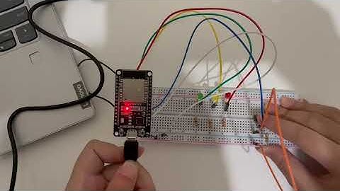 #2.1 (Multiple LEDs) Digital Input & Output on ESP32