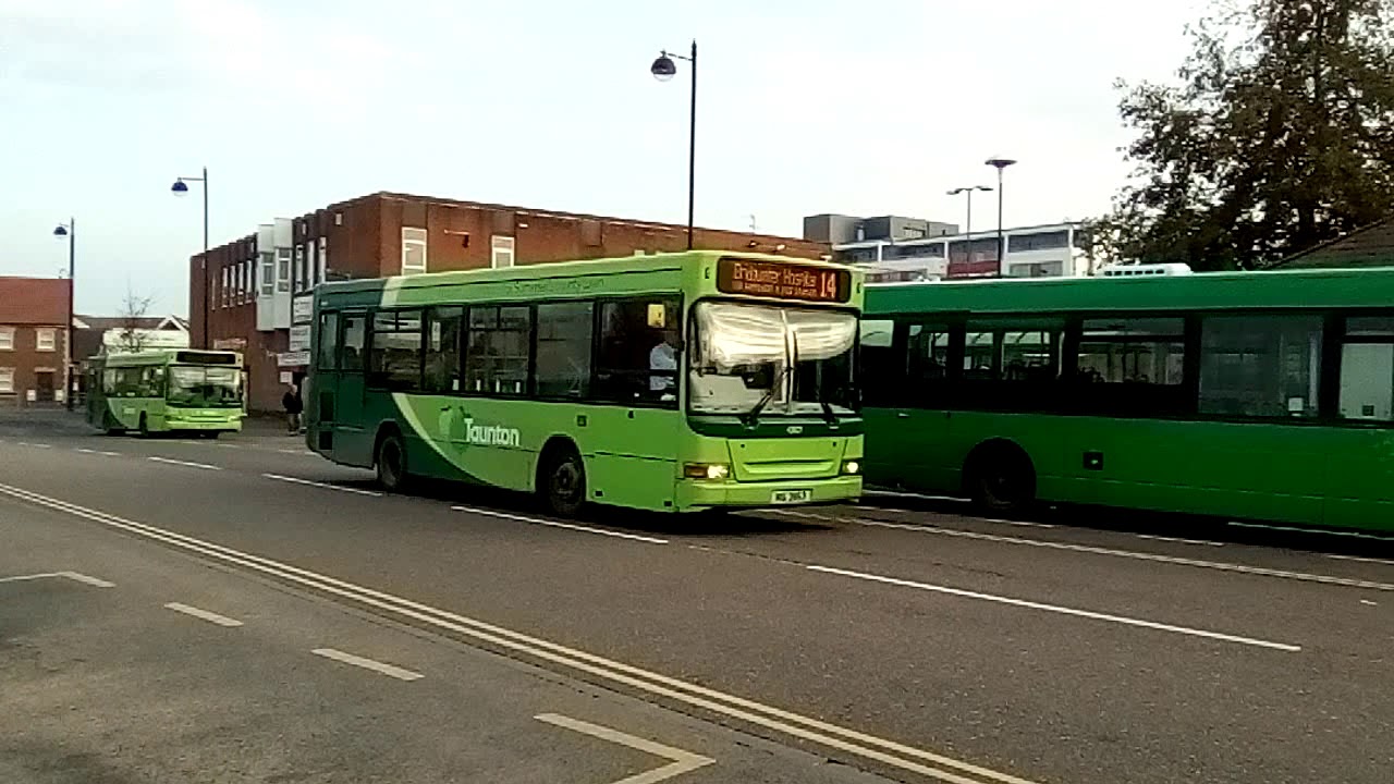 buses-at-bridgwater-bus-station-22-11-2018-youtube