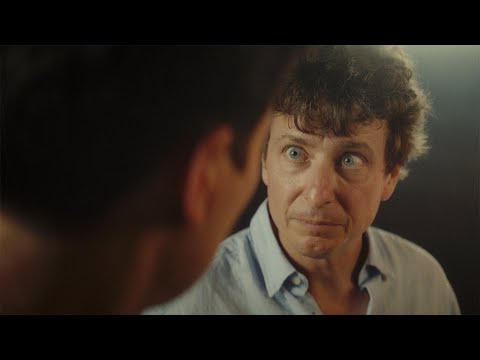 TV-Spot: Herrentoilette – Zwei Männer, ein Problem