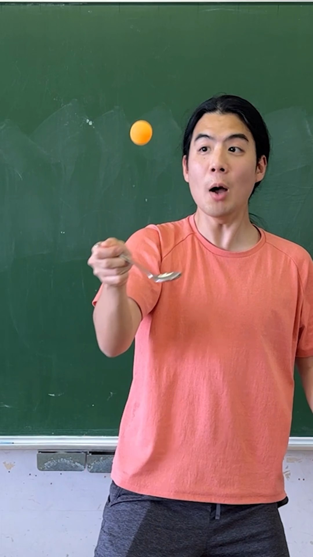 Catch the ping pong ball and win 10,000 yen! #shorts
