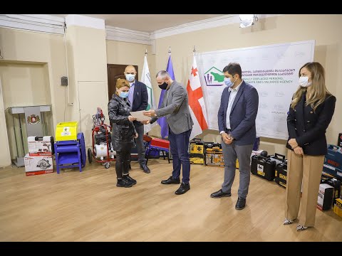 დაბრუნებულ მიგრანტებს ტექნიკა და ხელსაწყოები გადაეცათ