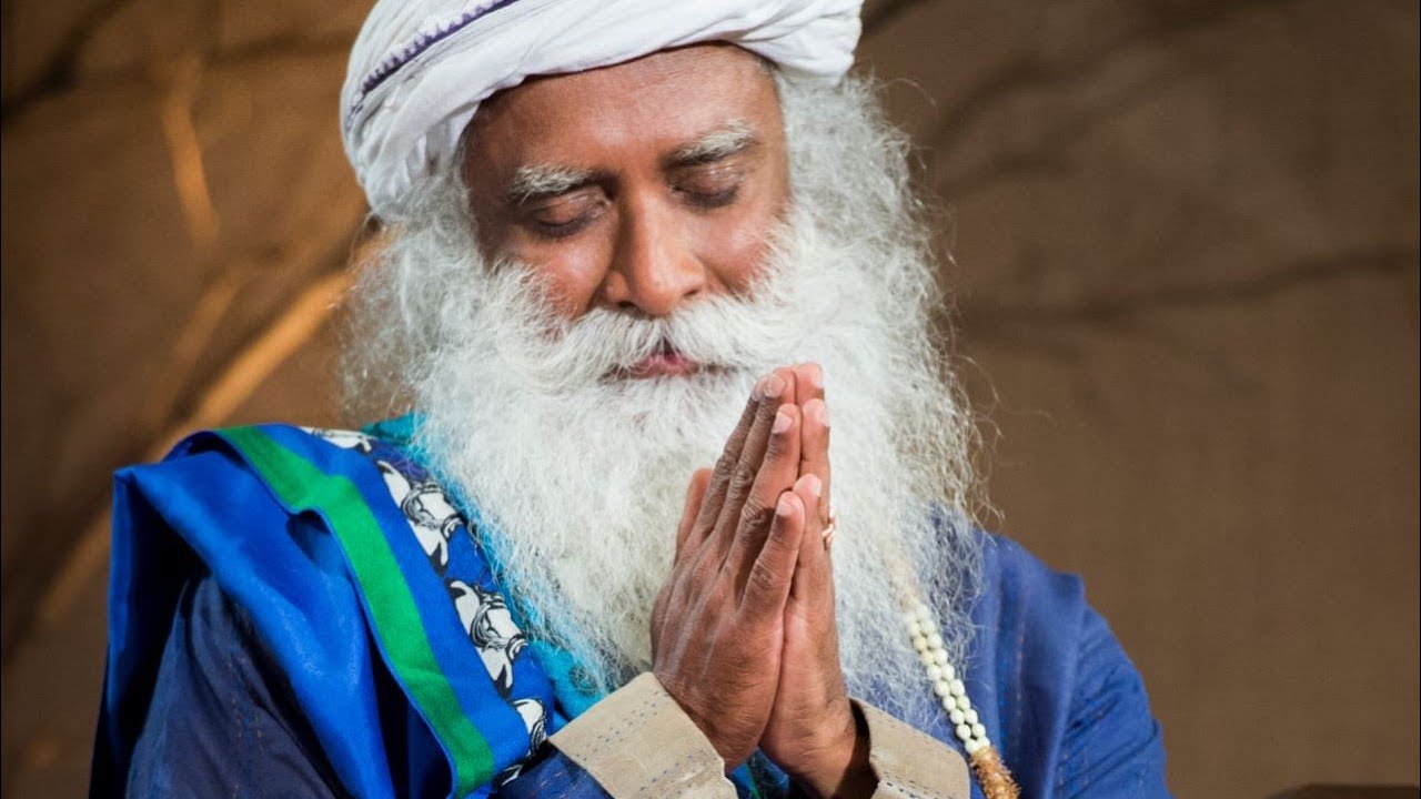 Sadhguru  Welcomed by Isha Ambani at 