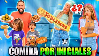 24 HORAS COMIENDO COMIDA CON NUESTRA INICIAL | Familia Amiguindy