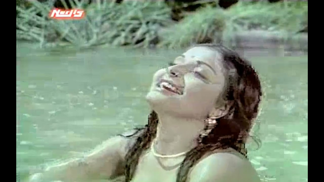 Pani Ki Boond Mujhe Aise Chhuyee  Lata Mngeshkar  Film  Mere Sajna 1975  Music Laxmikant Pyarelal