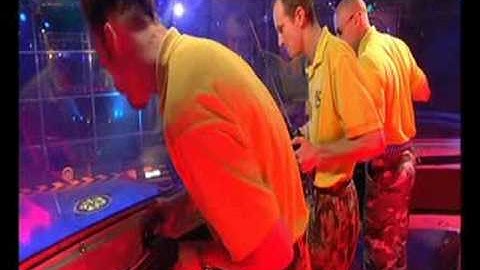 Razer vs Spawn Again (Robot Wars Battle)