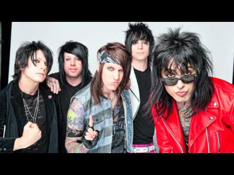 Falling in Reverse (+) Don't Mess With Ouija Boards