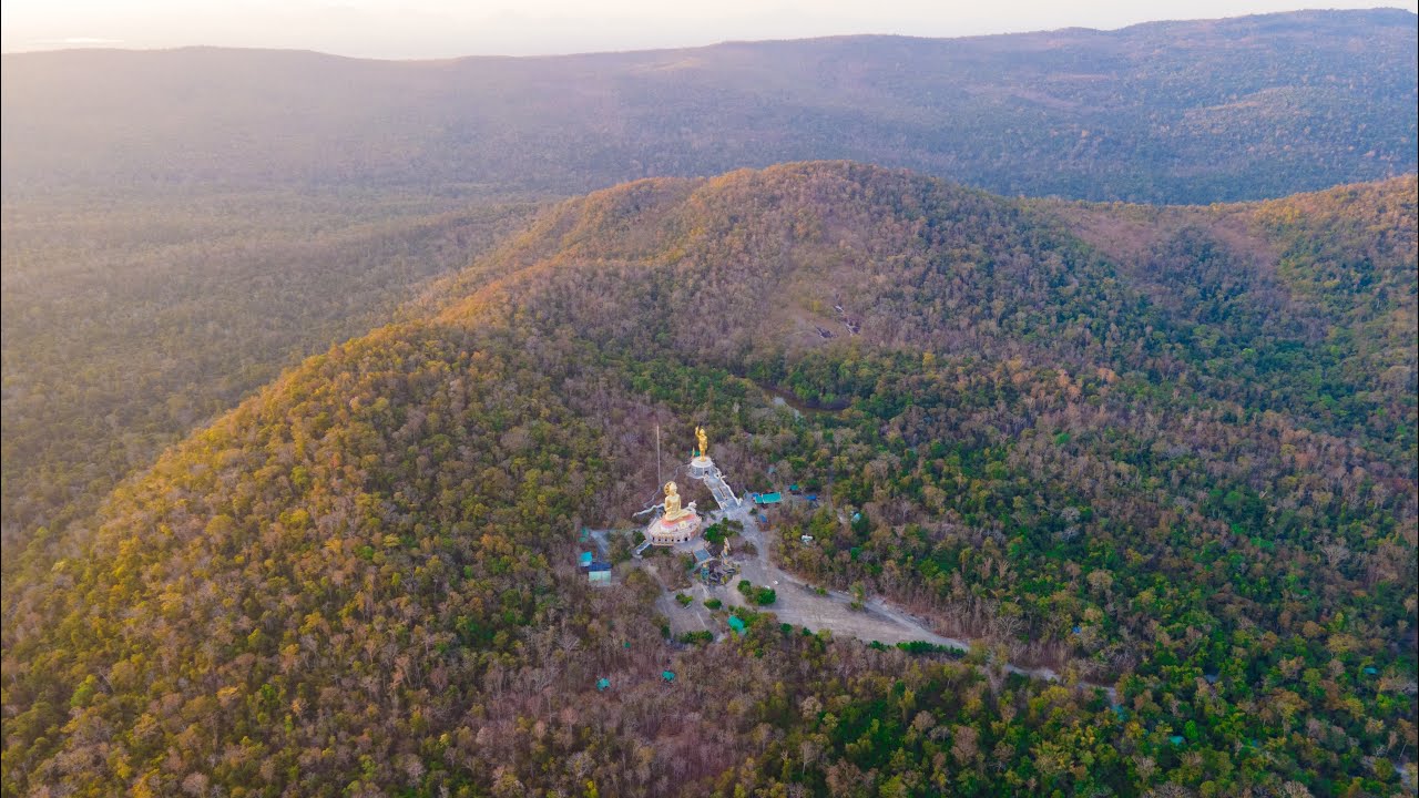 มุมสูง วิวสวยๆ วัดถ้ำผาเกิ้ง อ.เวียงเก่า จ.ขอนแก่น