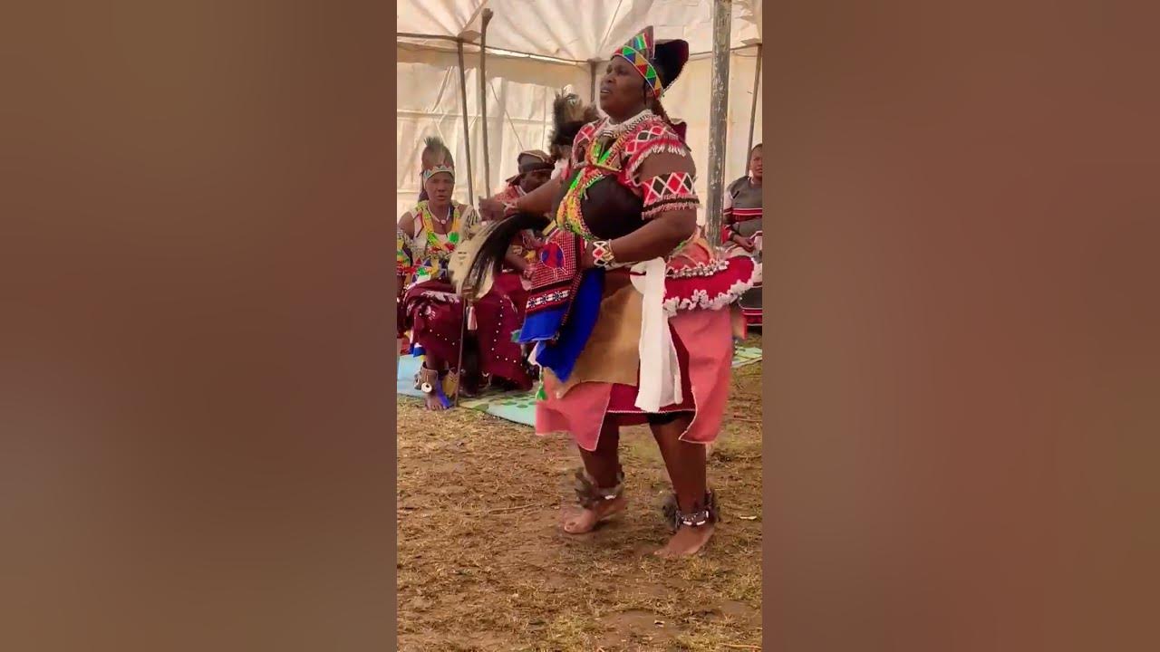 #Sangomasongs. Ngulo-ngulo, yilengulo ngathwasa kanzima. #sangoma #healer #africanspirituality