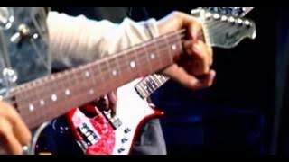 Download lagu Muse - Hysteria live @ MTV SuperSonic 2003
