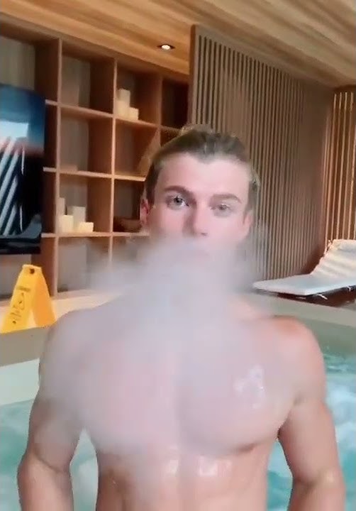 leo stuke   swimming brief jacuzzi