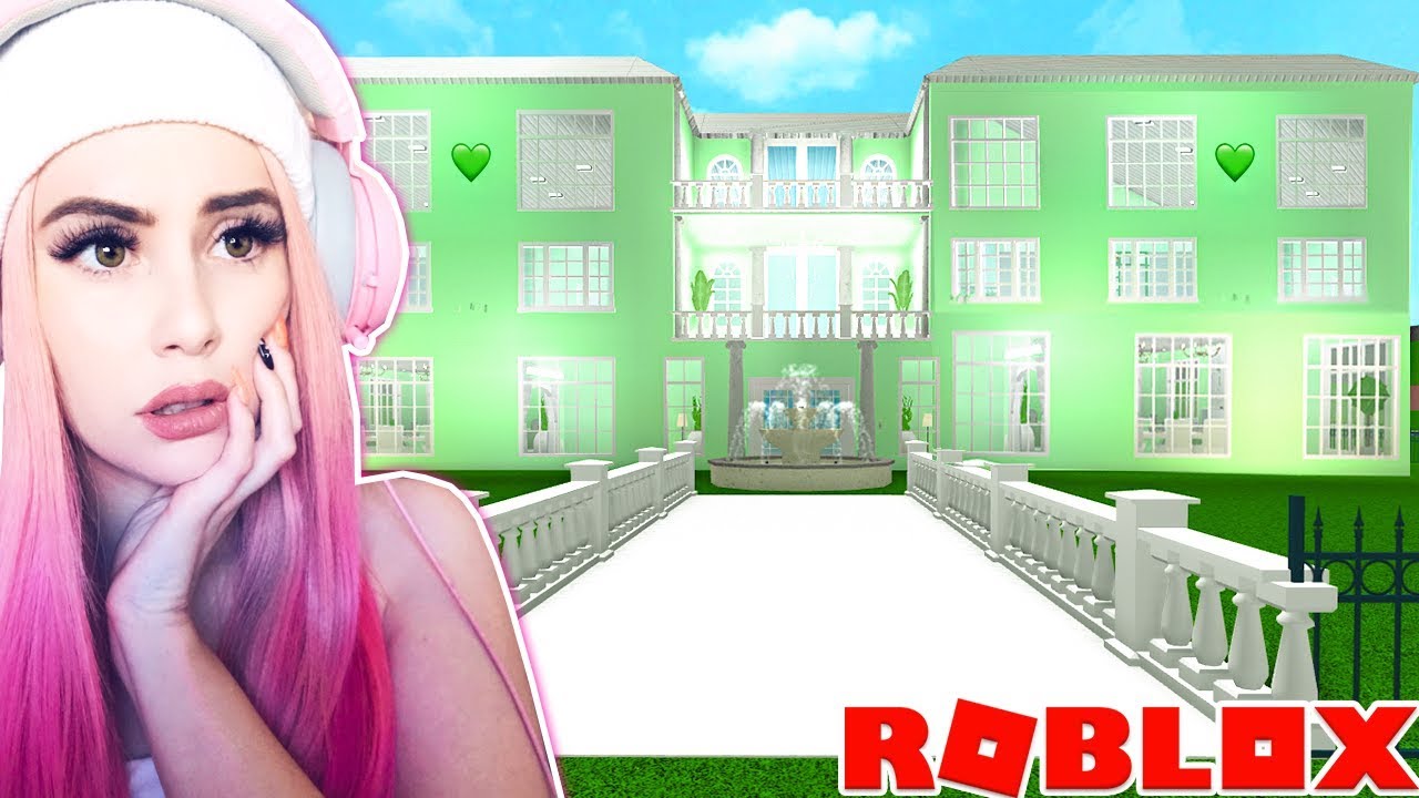 Building A Mansion Using Only Colors I Hate Roblox Bloxburg