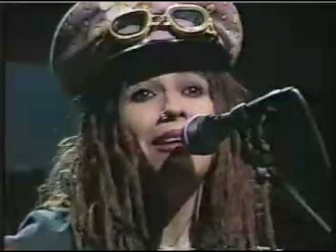 4 non blondes whats up