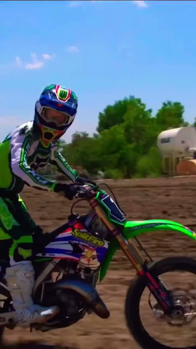 Wide Open 2 Stroke 😍💨🔉#2stroke #motocross #dirtbike #moto #shorts