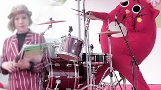 Video thumbnail of "NYANGO Star 😸 DESTROYS the drums🥁 at Children’s Music CONCERT 📽4K"