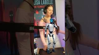 Bot baddie #robot #robotics #bot #technology #training #podcastclips #comedian