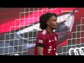 Joshua Zirkzee with an INCREDIBLE miss in Bayern Munich