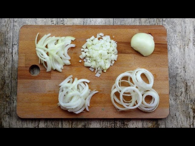 Come tagliare la cipolla in maniera perfetta e veloce: 4 semplici metodi 