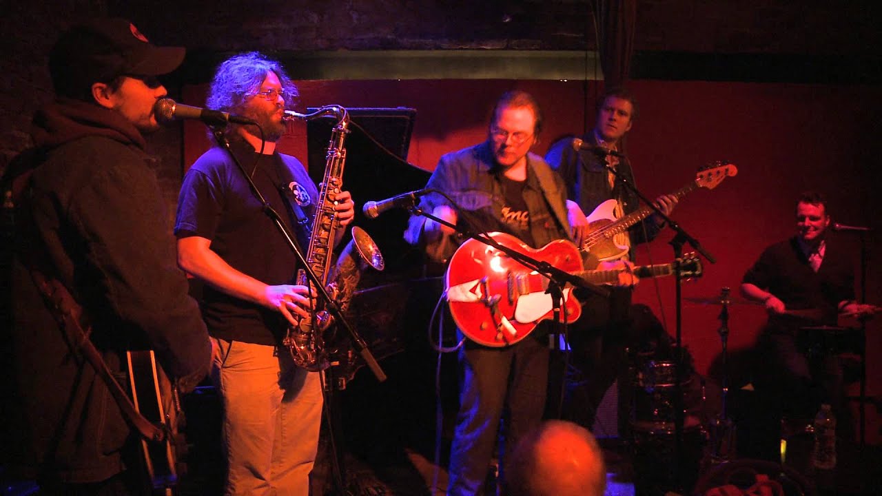 Assista a Uranium Rock (Warren Smith cover) - The Humdrums no YouTube Assista a Uranium Rock (Warren Smith cover) - The Humdrums no YouTube