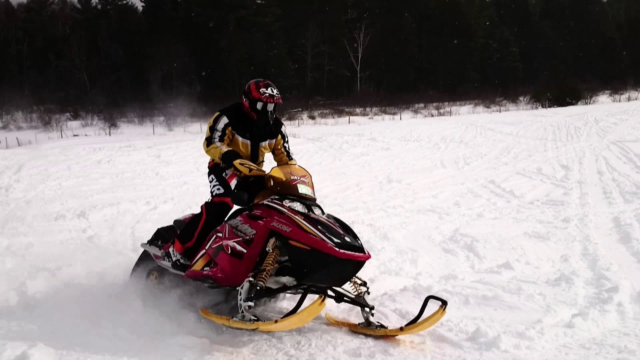 REV 800ho Rippin' at Kelly's Farm w/ MBRP Can! YouTube