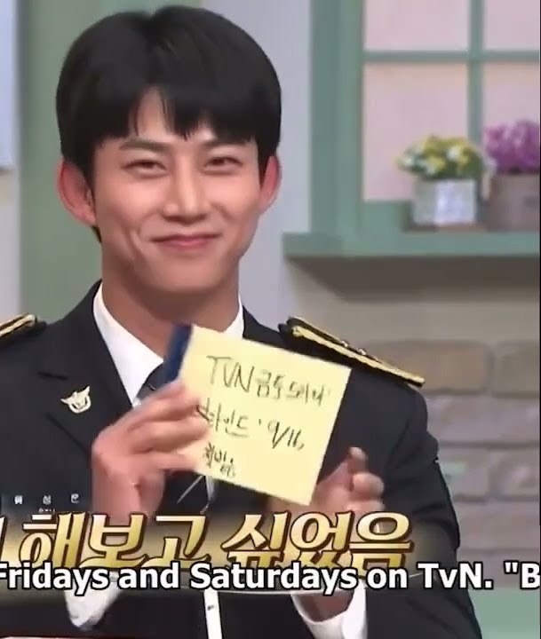 His ears are tuning red🙊 Taeyeon teasing Taecyeon😆💓 Soshi x 2PM so CUTE!! #shorts