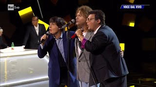 Video thumbnail of "I Gemelli di Guidonia cantano "Si può dare di più" - Tale e Quale Show 01/10/2021"
