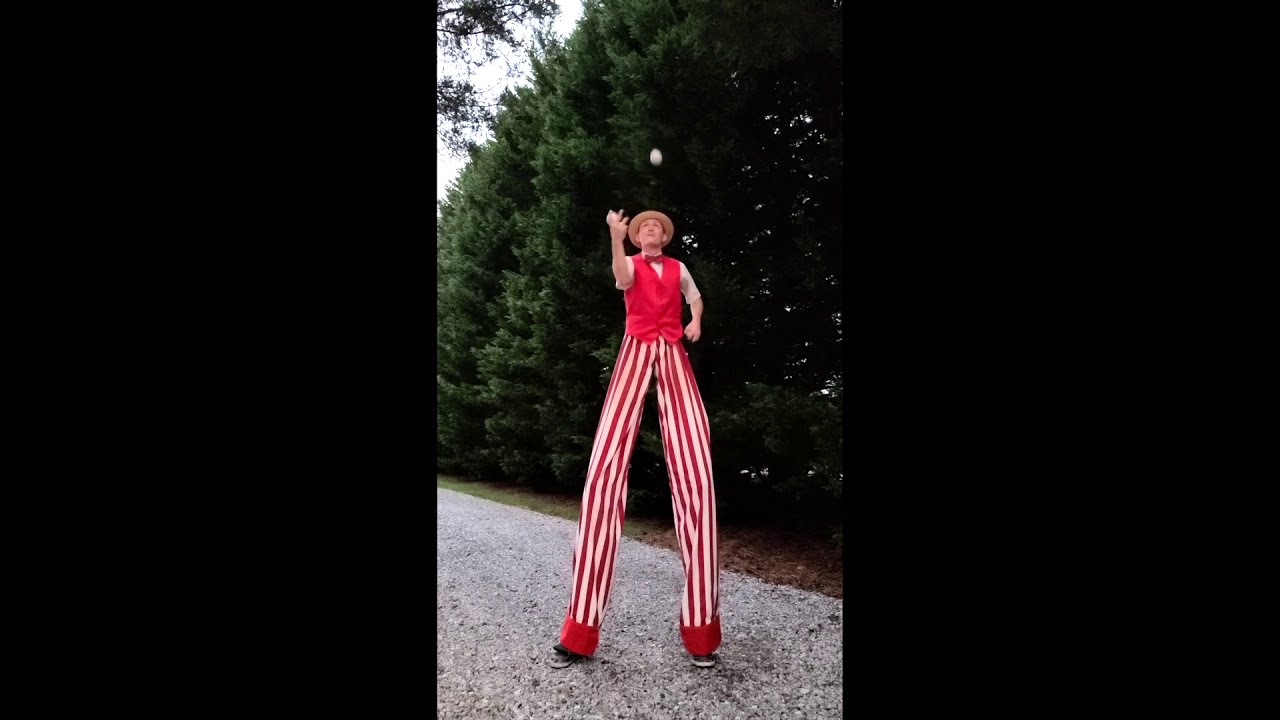 Sky High Skyler Stilt Waking, Juggling & Fun Antics