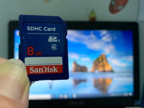 Video: Làm cách nào để tải từ thẻ SD sang máy tính xách tay?