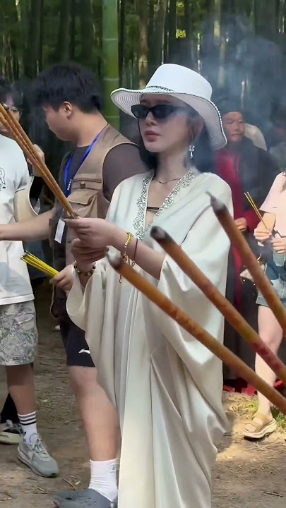 Beautiful Chinese Actress Shi Xuanru (侍宣如)
