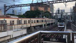 東京メトロ日比谷線13000系13123F中目黒行き中目黒駅到着