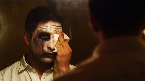 H3: A white dust that fills it all