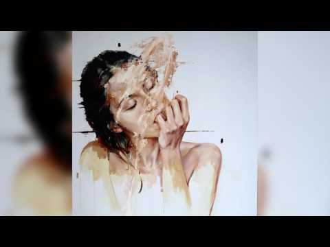 იასამნისფერი