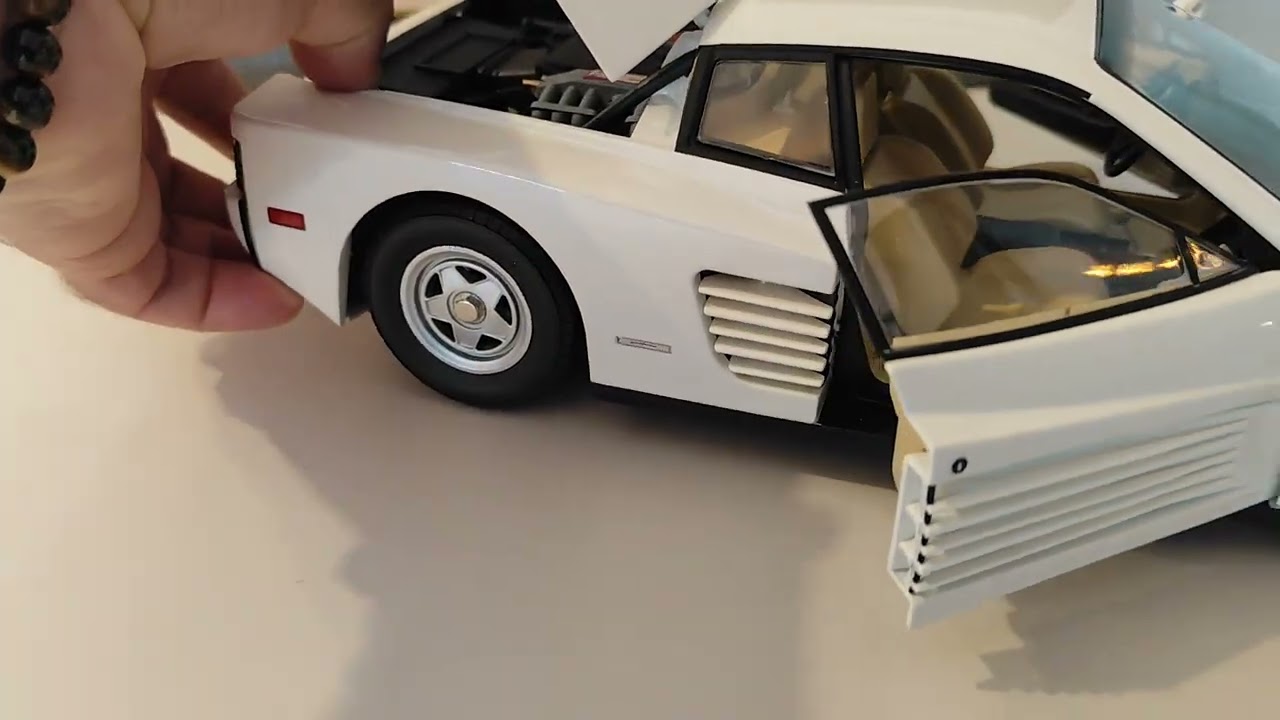 Ferrari Testarossa Miami Vice 1:12 KK-Scale