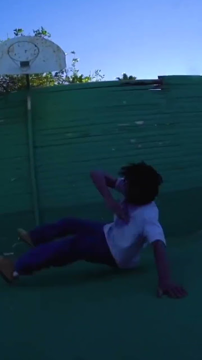Kader Sylla Skating Nike SB Dunk Low Wheats #skateboarding #nikesb
