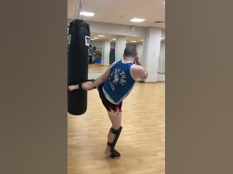 Техничный мидл-кик - YouTube