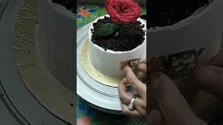 rose design and decoration idea #ytshortsvideo #viralshort #birthdaycake #cakedesign