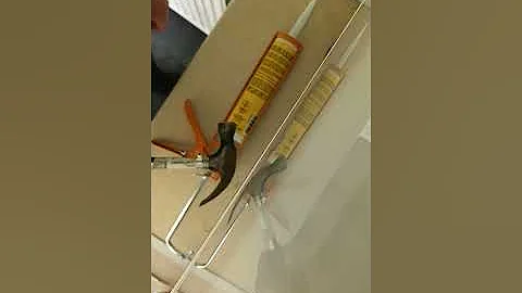 Fix a jammed silicone caulk gun. 2 second fix.