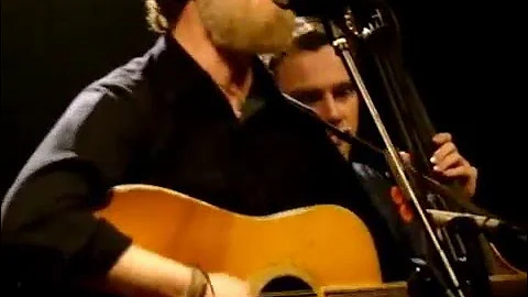 Glen Hansard going crazy with Joe (Poznan,Poland 04.03.16)