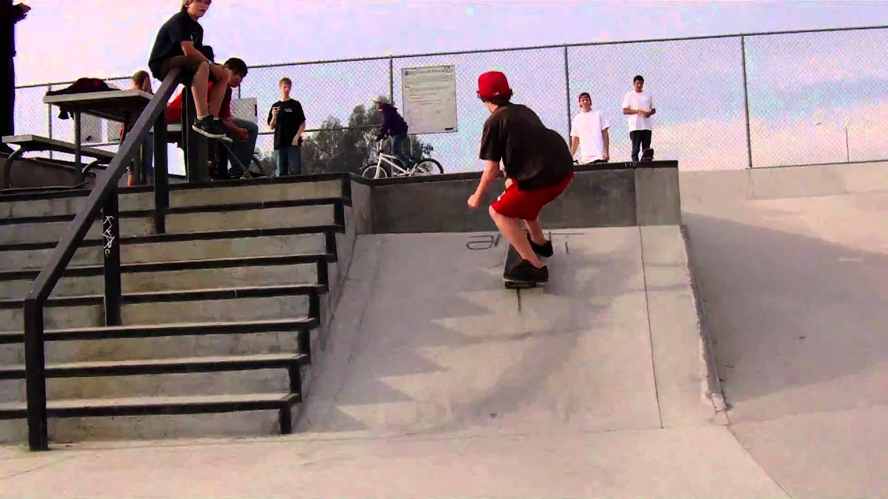 skating at beach park bakersfield, ca(SFG) YouTube