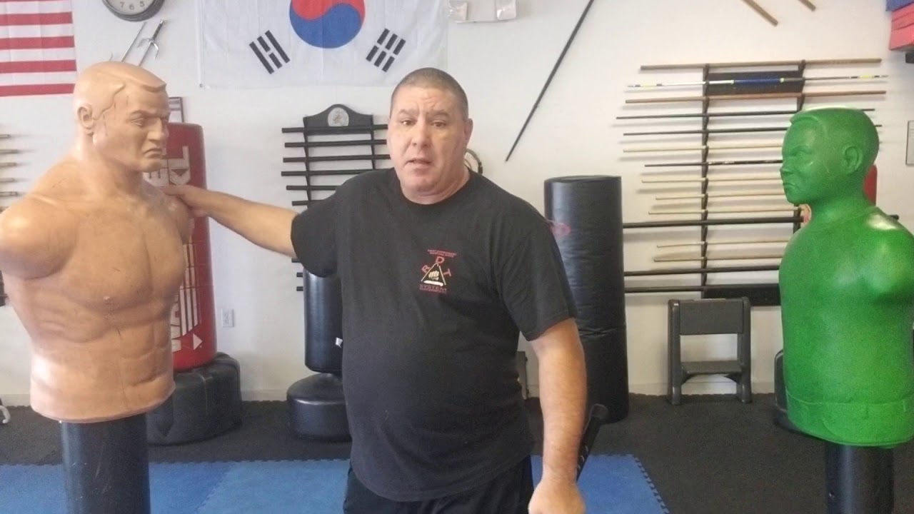 Cane selfdefense with being between 2 attackers. YouTube